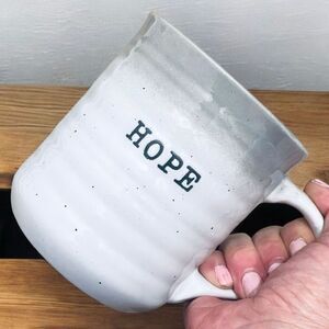NWT Gorgeous Inspirational “HOPE” Gradient Ombré Grey White Ceramic Graphic Mug